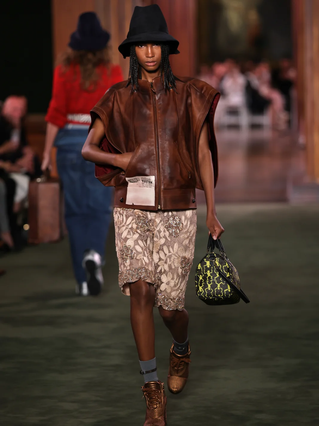 Louis Vuitton Cruise 2027, луи виттон круизная коллекция, Louis Vuitton показ, луи виттон показ, Николя Жескьер, Зендея, Энн Хэтэуэй, Кейт Бланшетт