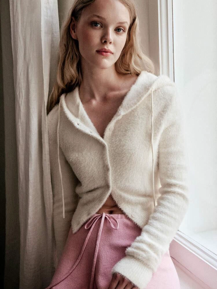 Sela Young