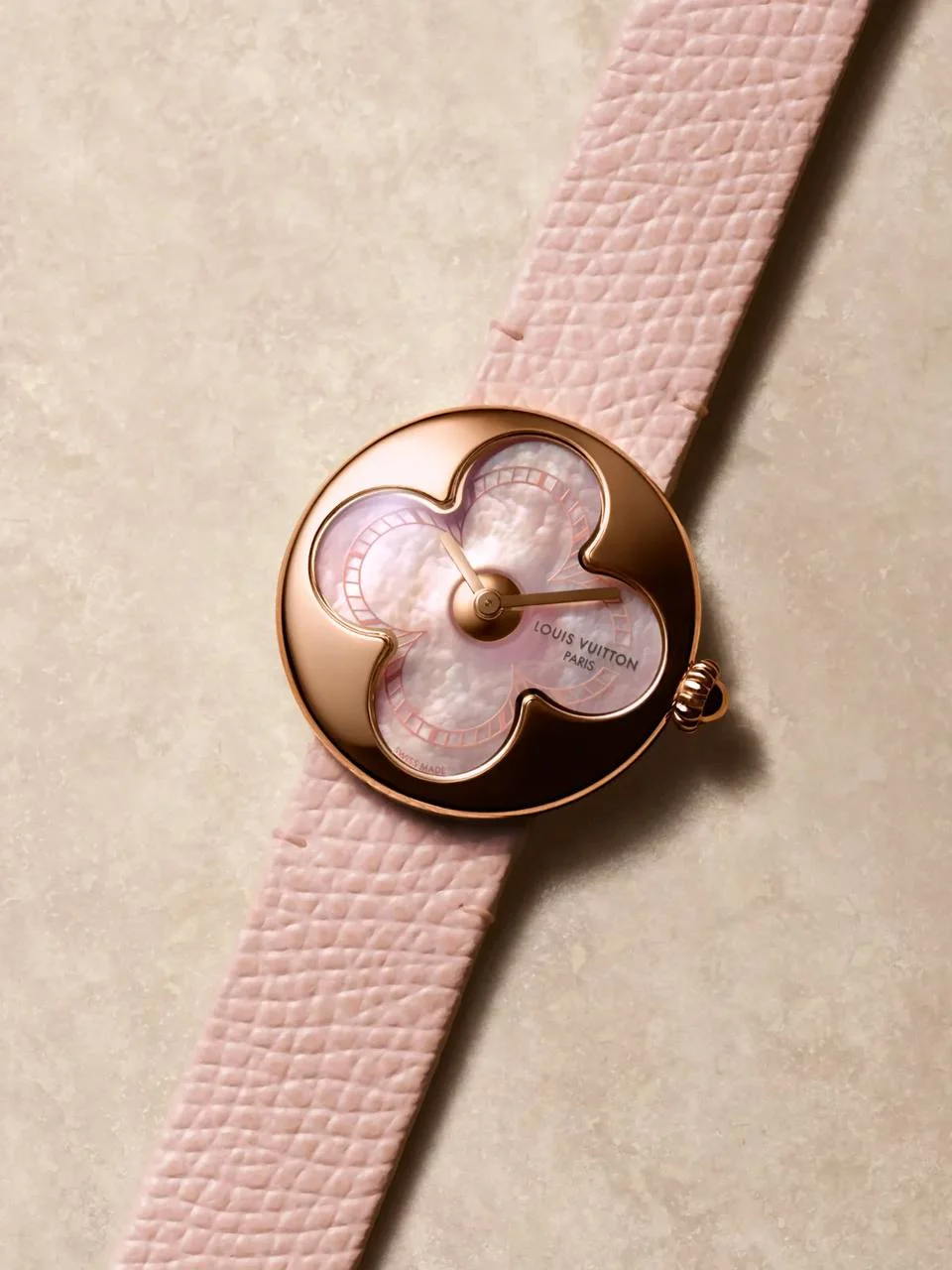 Louis Vuitton, луи виттон, Louis Vuitton часы, Louis Vuitton Color Blossom, Color Blossom украшения, Ана де Армас