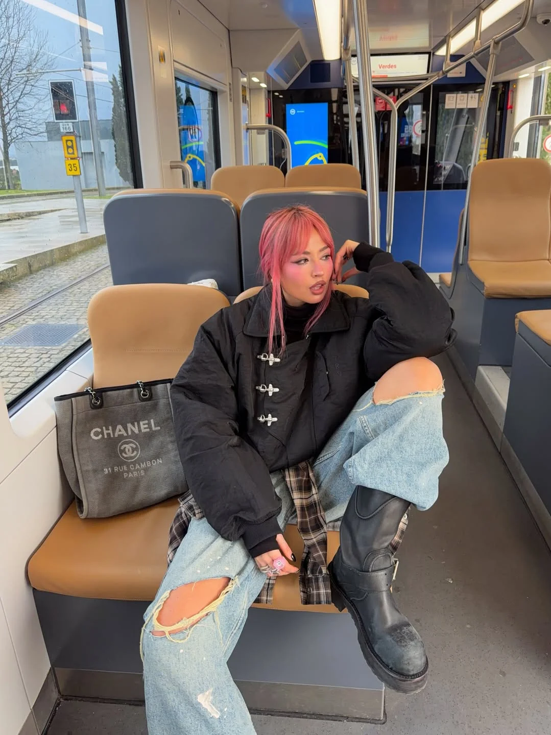 @irisliveunicorns