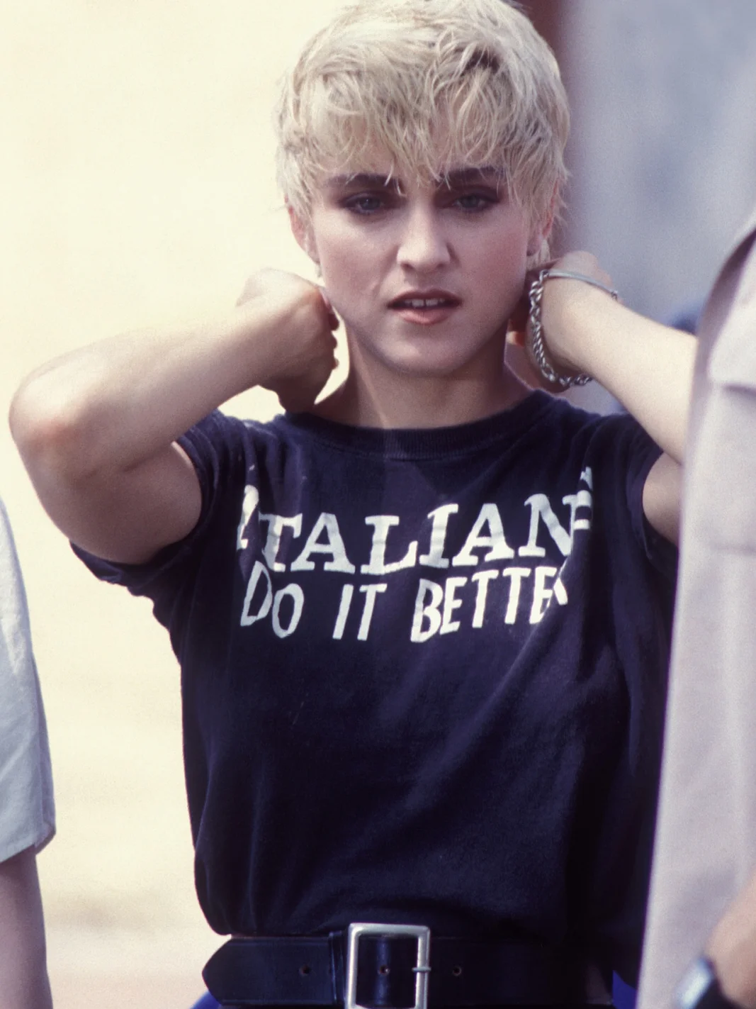 Мадонна в клипе Papa Don't Preach