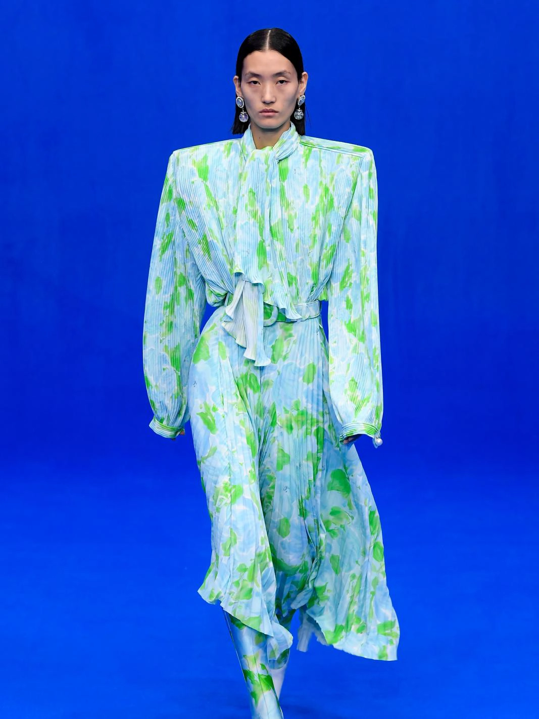 Balenciaga весна-лето 2020