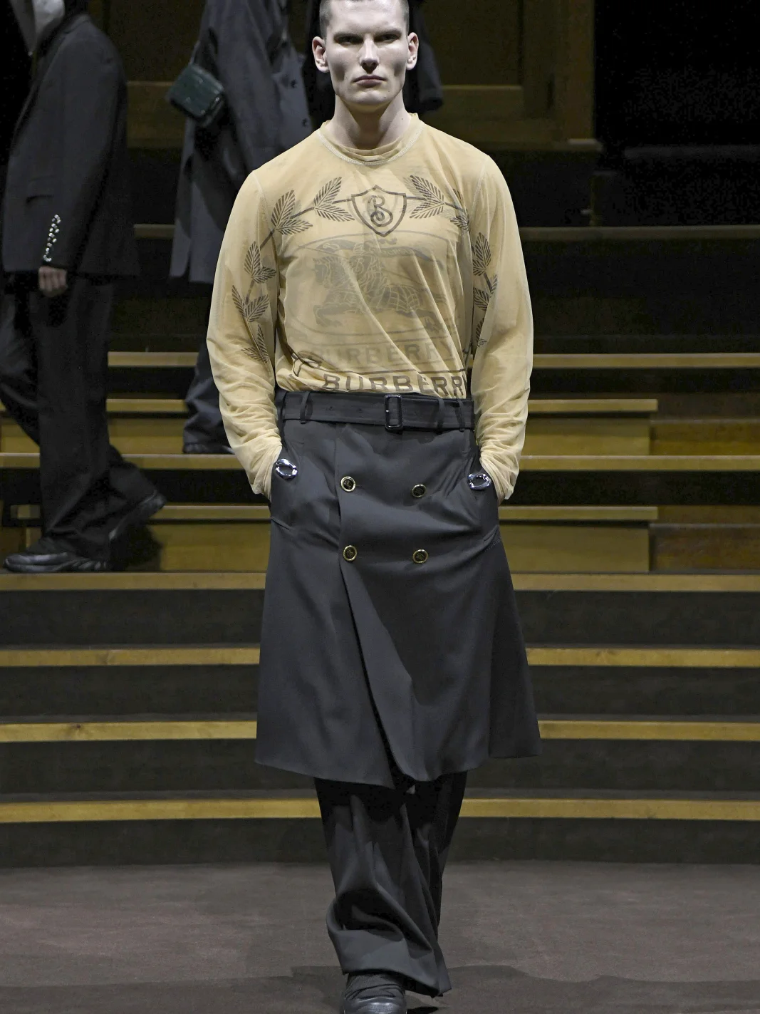 Burberry осень-зима 2022/23