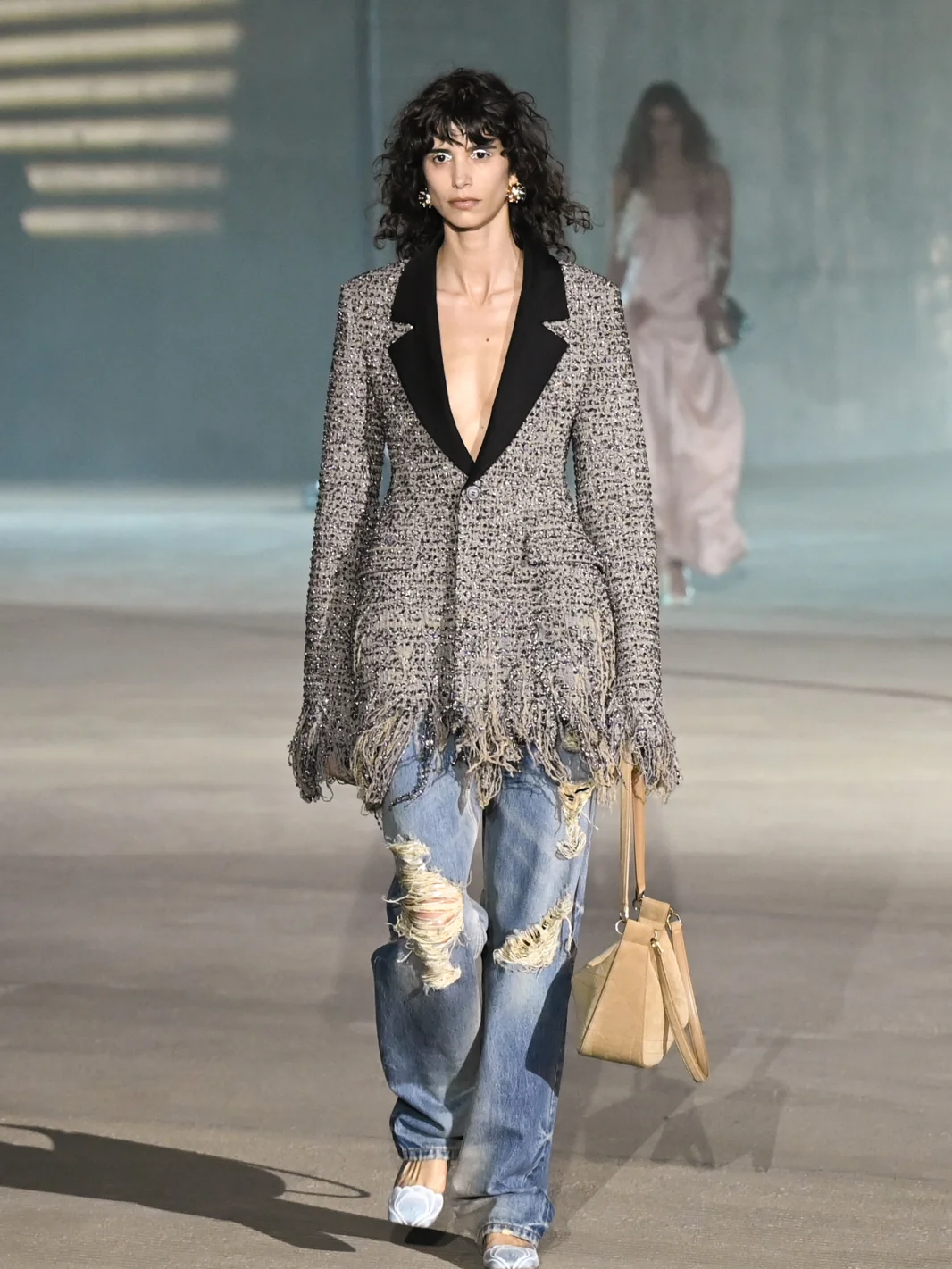 Dior Cruise, диор круизная коллекция, Джонатан Андерсон, Сабрина Карпентер, Джису, Аня Тейлор-Джой, Майли Сайрус, Лос-Анджелес, Голливуд