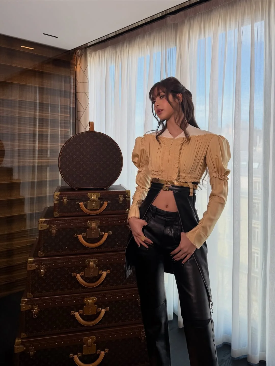 Лиса и Louis Vuitton