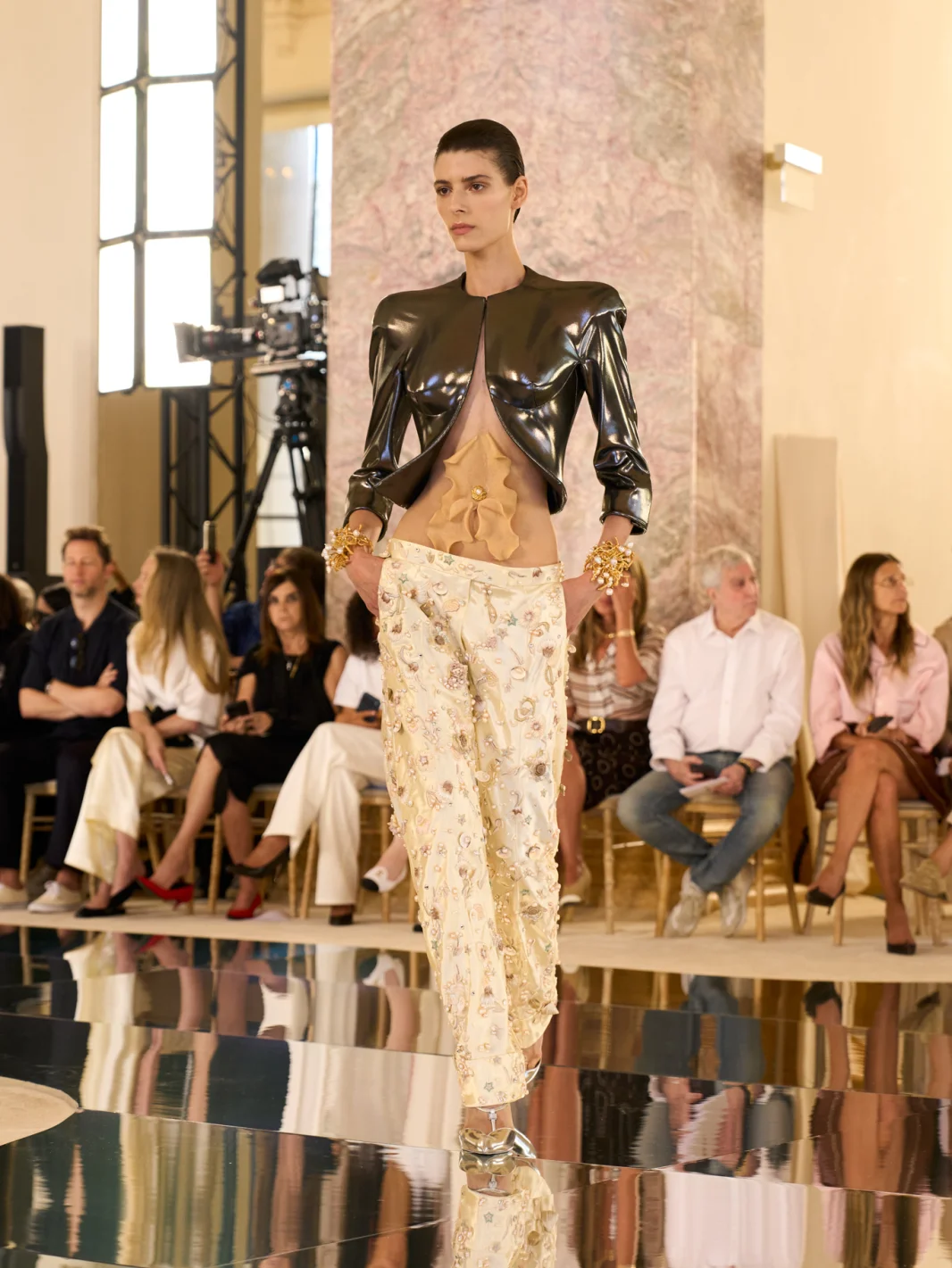 Schiaparelli, Скиапарелли, Schiaparelli показ, Schiaparelli кутюр fw26, Дэниел Роузберри