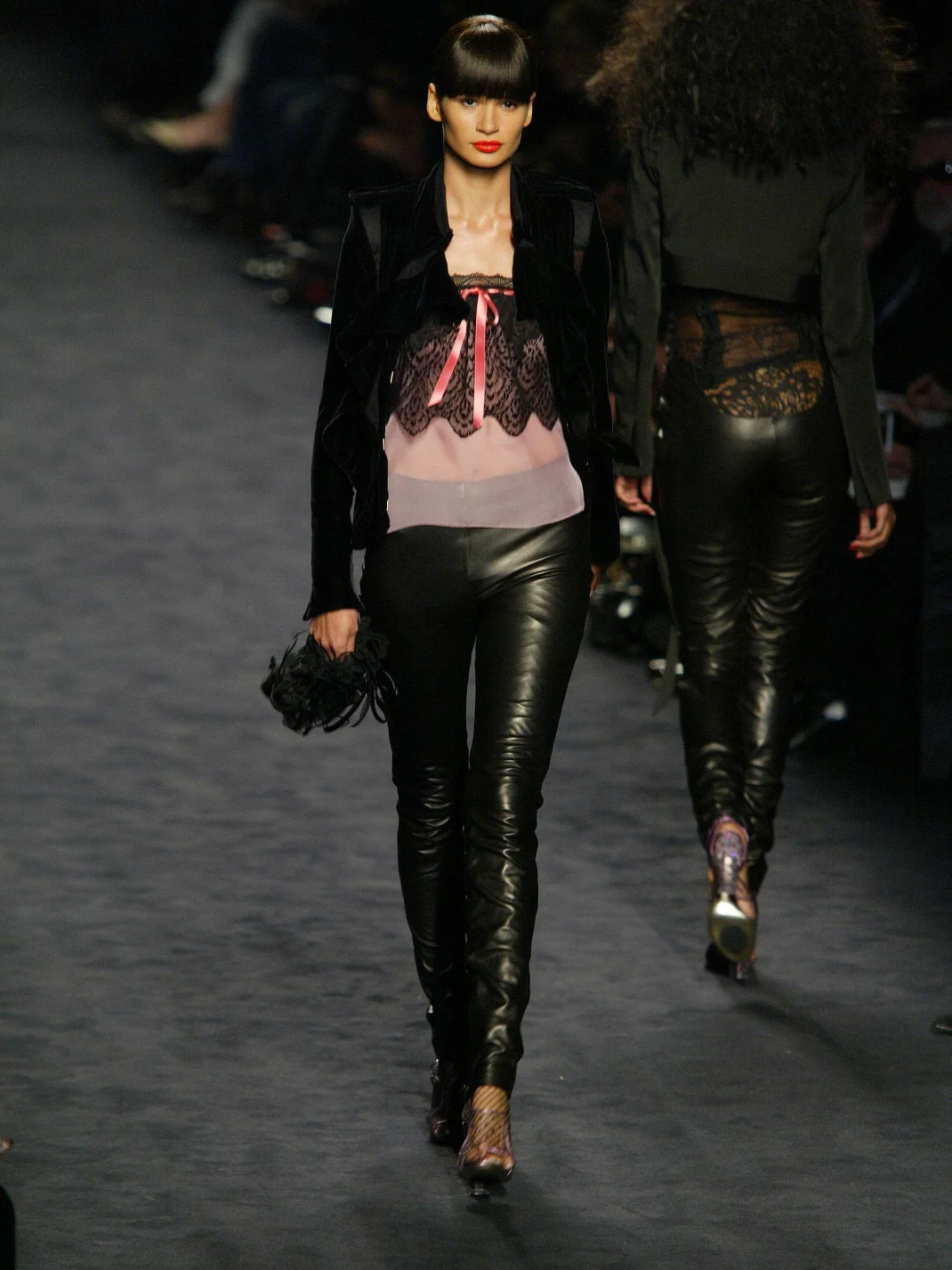 топ Yves Saint Laurent