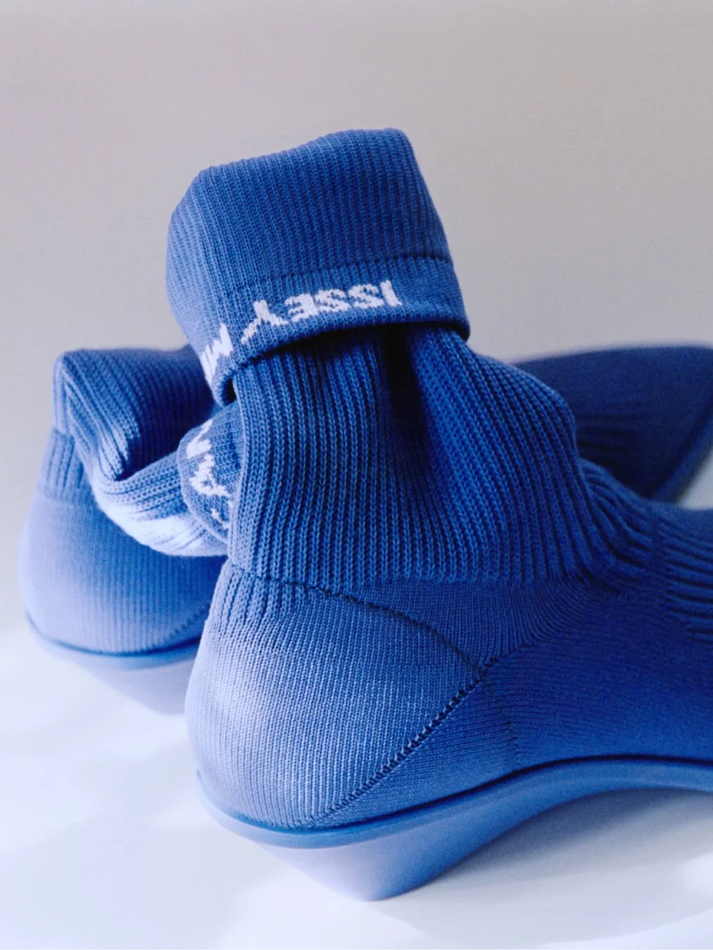 Camper, Issey Miyake, кемпер, Иссей Мияке, Сатоши Кондо, туфли-носки, коллаборация