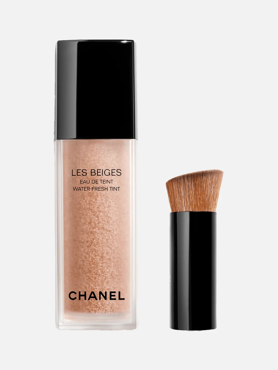 Ультралегкий флюид-тинт Les Beiges Water-Fresh Tint,  Chanel; Кремовый бронзер Les Beiges Healthy Glow Bronzing Cream Soleil Tan Bronze, Chanel; Румяна-бальзам Essential Lipcheek Tap 02 Bunny Blush, Clio