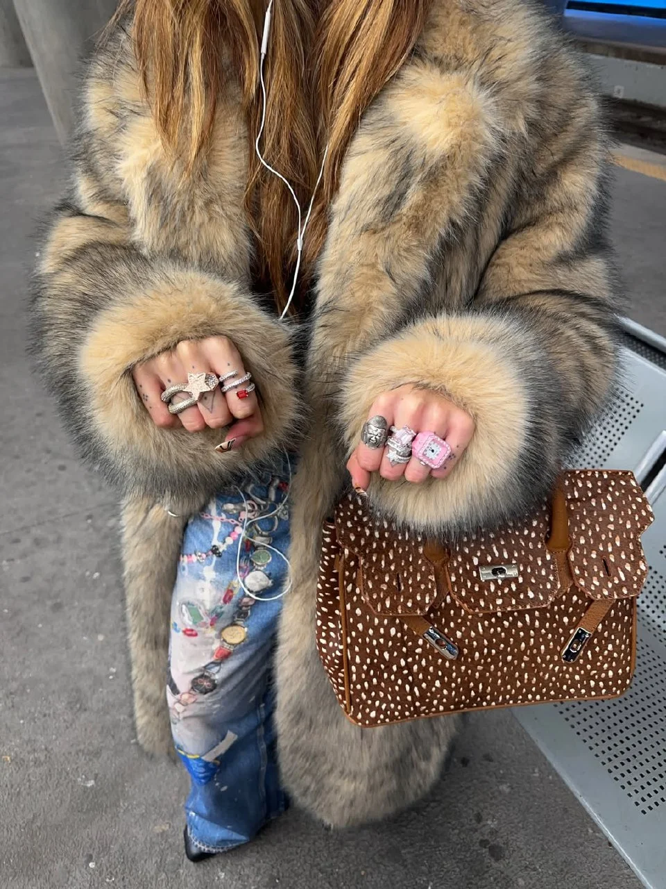 @irisloveunicorns