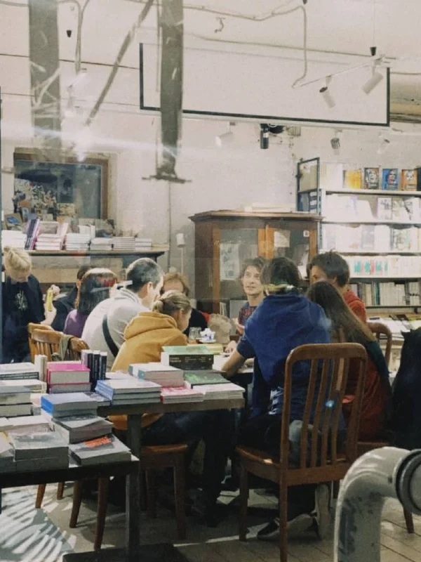 «Книжный в Клубе»