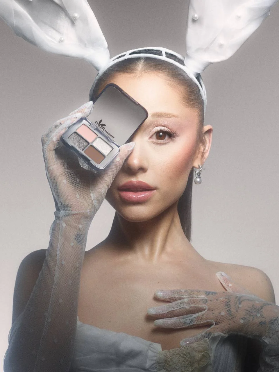 r.e.m. beauty, рем бюти, Ариана Гранде, Ариана Гранде косметика, Dangerous Woman, юбилей Dangerous Woman