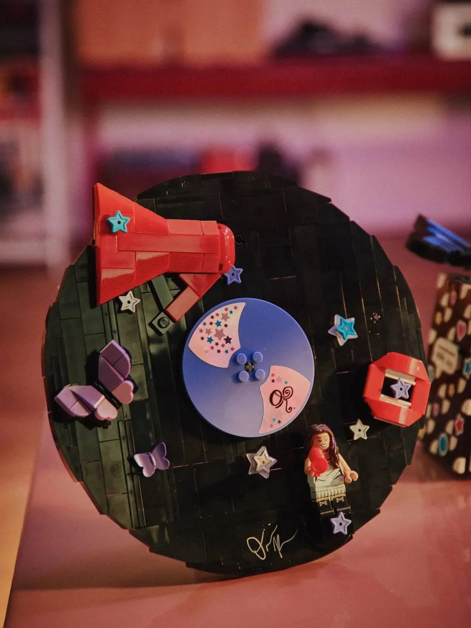 Оливия Родриго, лего, Lego, You Seem Pretty Sad for a Girl So in Love, оливия родриго песни, Оливия Родриго конструктор
