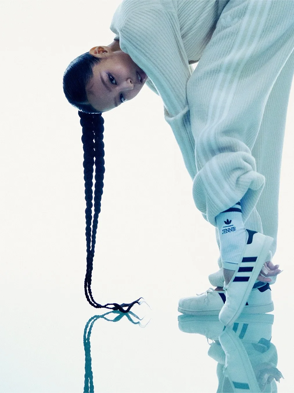 дженни блэкпинк blackpink кпоп кей поп к-поп адидас adidas originals superstar новая коллекция кампейн кроссовки балеткор балетная эстетика