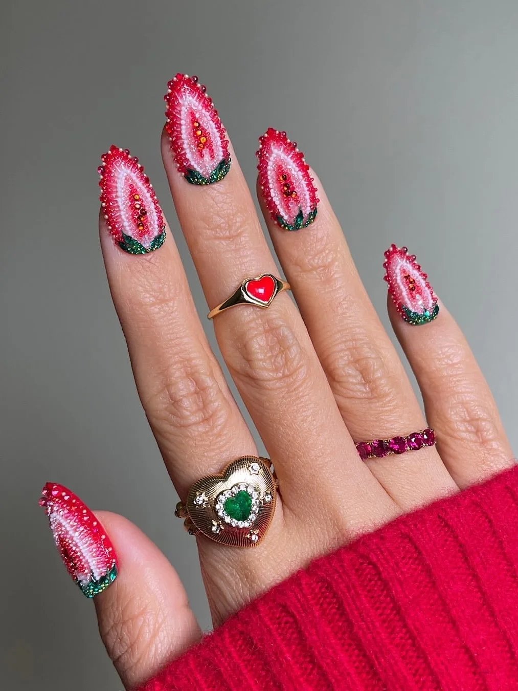 маникюр vogue