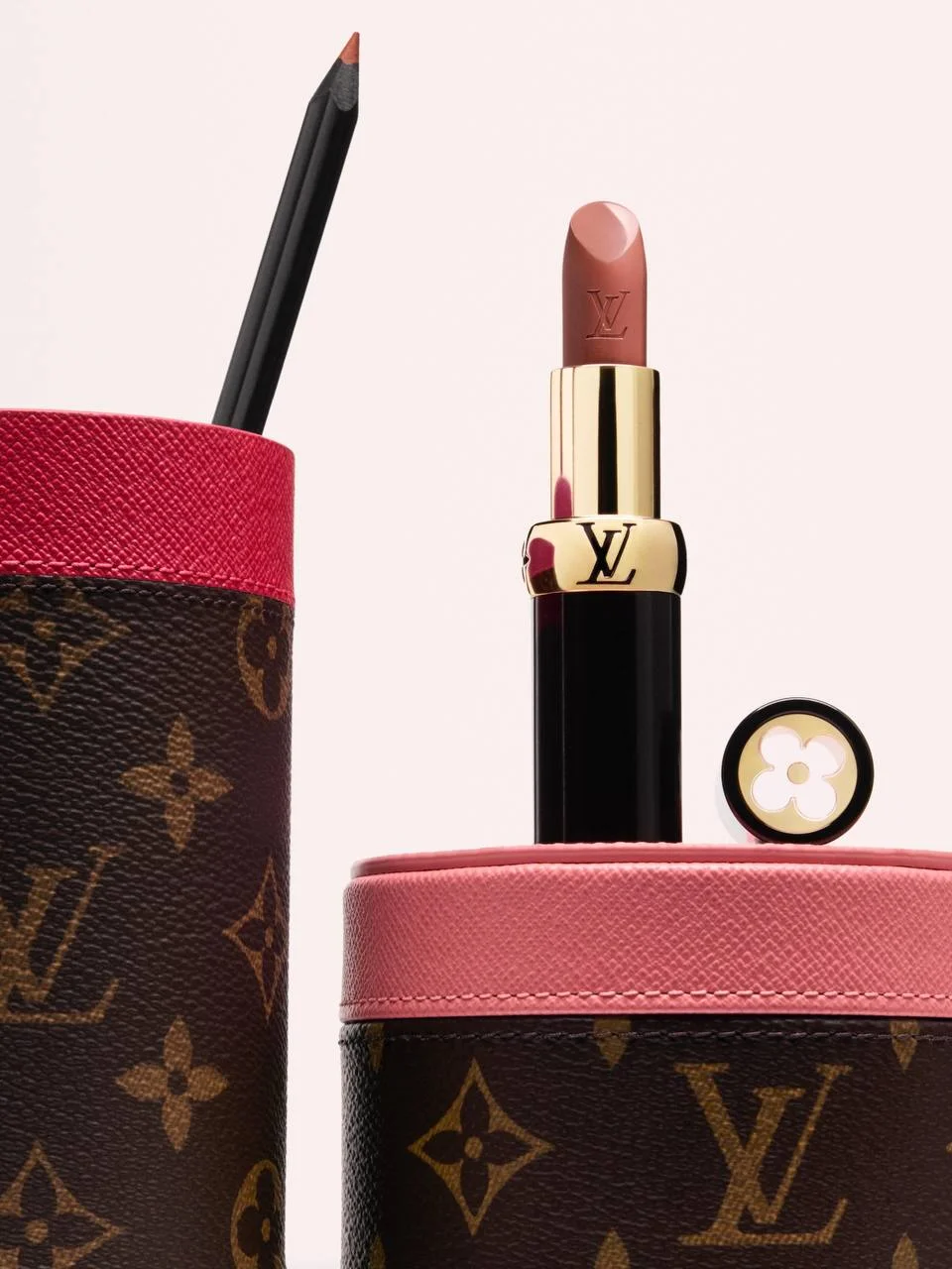 Louis Vuitton La Beauté, луи виттон косметика, луи виттон карандаши для губ, Пэт Макграт