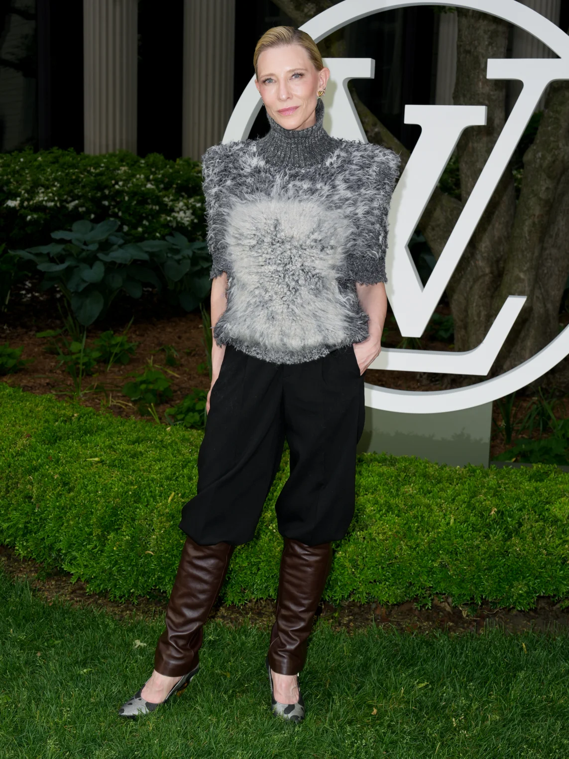 Louis Vuitton Cruise 2027, луи виттон круизная коллекция, Louis Vuitton показ, луи виттон показ, Николя Жескьер, Зендея, Энн Хэтэуэй, Кейт Бланшетт