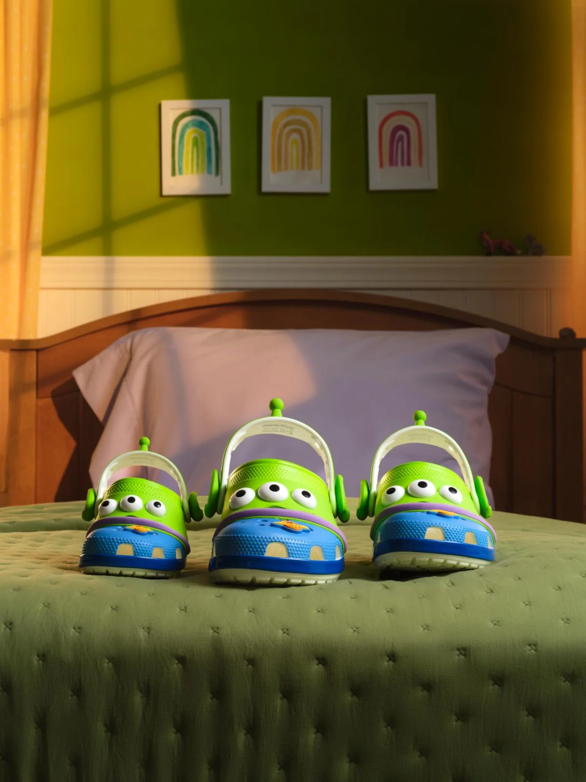 Crocs, «История игрушек 5», кроксы, кроксы дисней, кроксы по истории игрушек, Джесси, Вуди