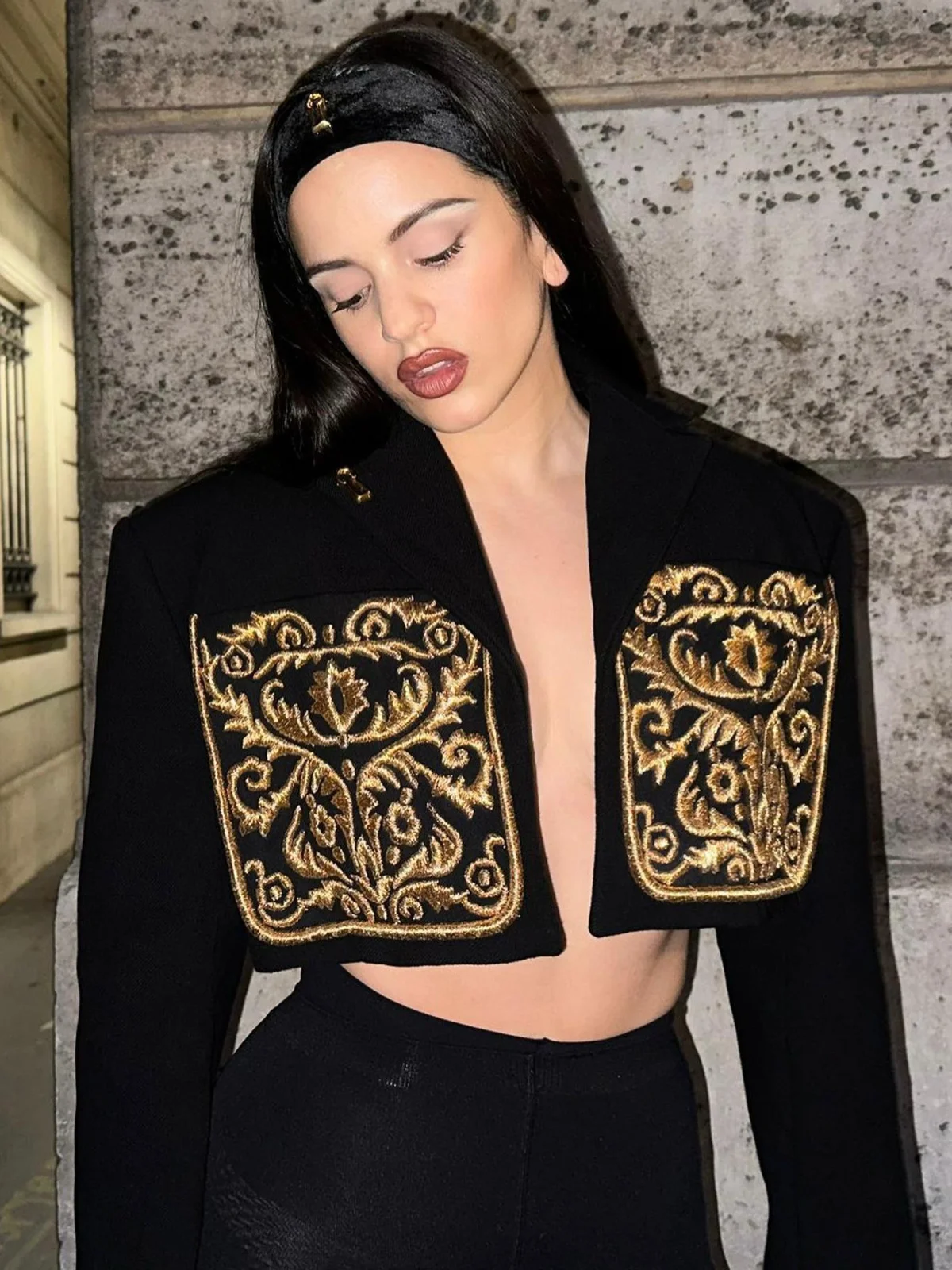 Розалия перед показом Dior