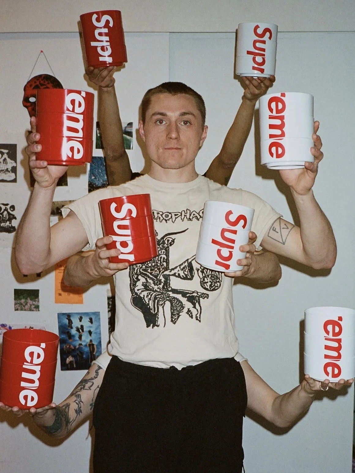 Supreme купить