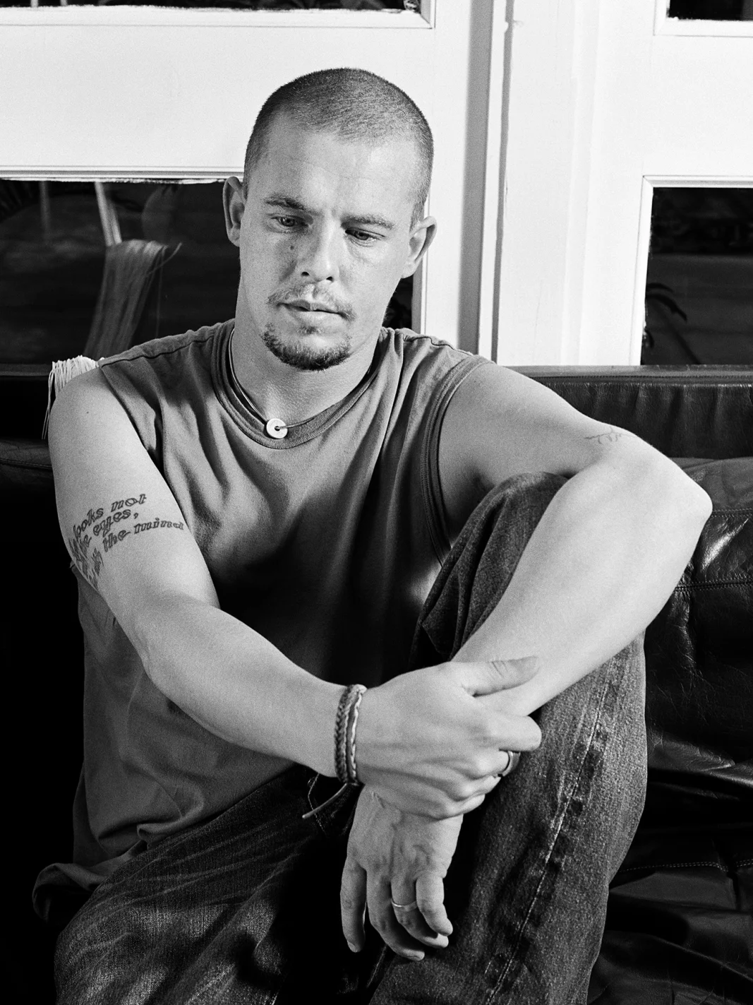 александр маккуин фильм последние новости 2026 mcqueen mcqueen: or lee and beauty
