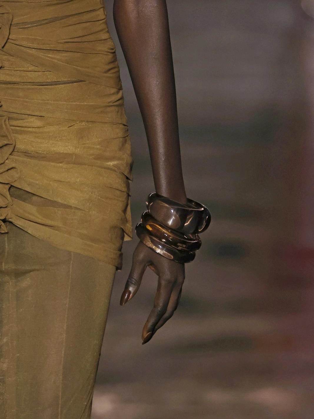 Saint Laurent Весна-лето 2024