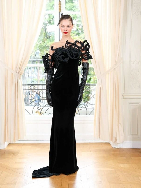 YANINA Couture на Неделе моды в Париже 2025