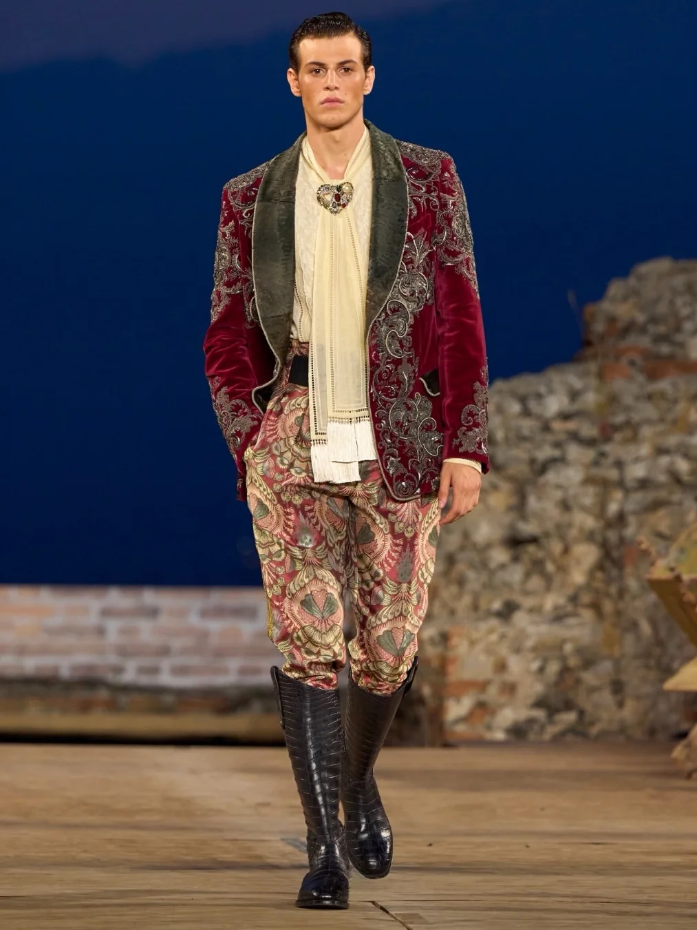 Dolce & Gabbana, Dolce & Gabbana Alta Sartoria 2026, дольче габбана показ мужской, мужской кутюр Dolce & Gabbana, Эрлинг Холанд