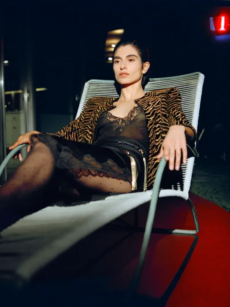 Balmain, бальман, Антонин Трон, Суффо Монклоа, нуар, Линч, Верховен, Бергман, Тони Скотт