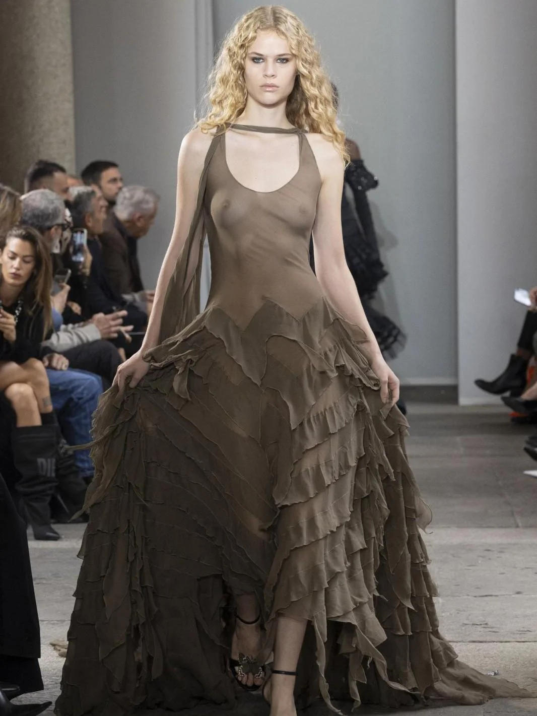 Blumarine весна-лето 2026