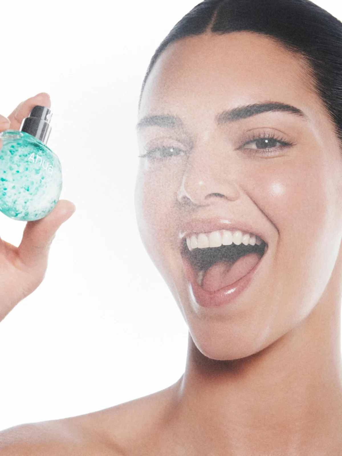 Кендалл Дженнер, Anua, корейская косметика, PDRN Collagen Glow Facial Serum Spray