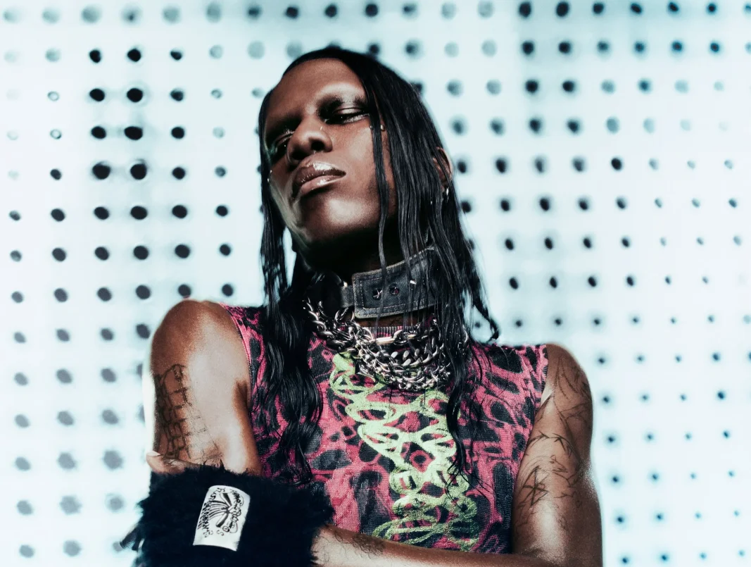 В фокусе медиа: музыканта Yves Tumor обвинили в домогательствах и насилии